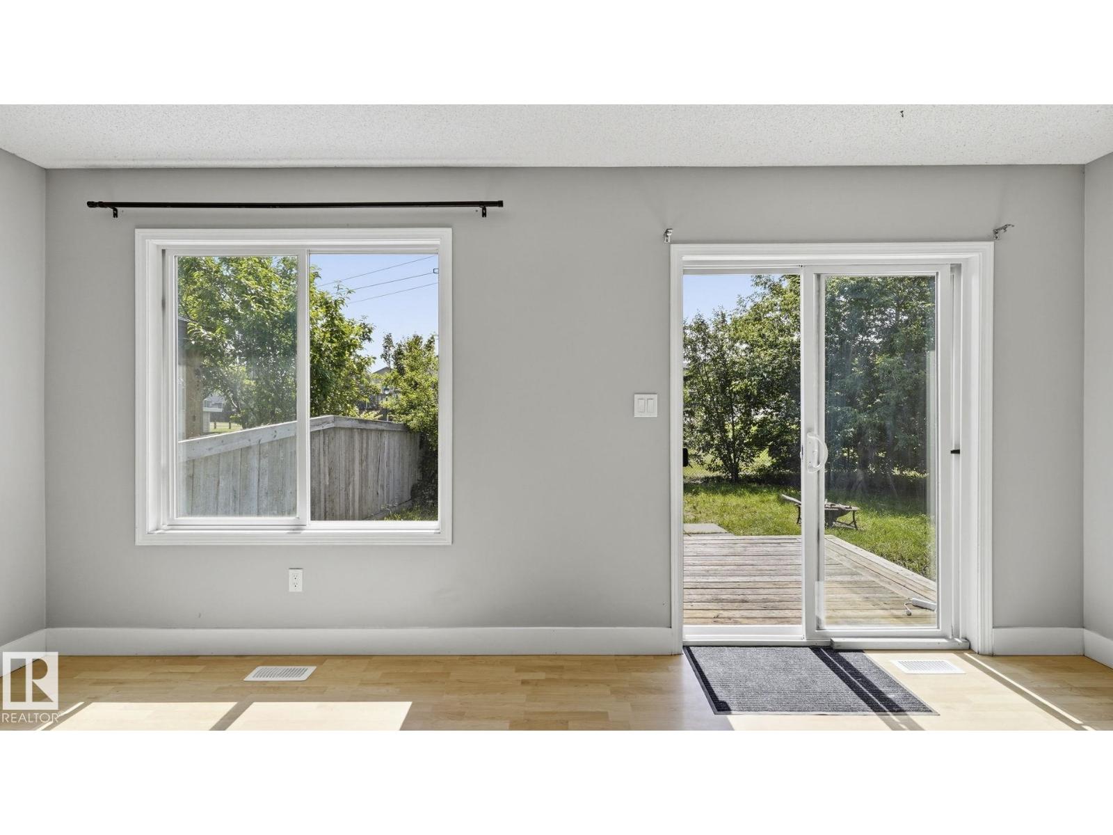 5507 163 AV NW - 12