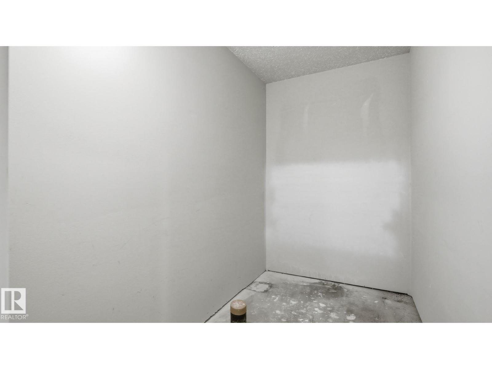 5507 163 AV NW - 25