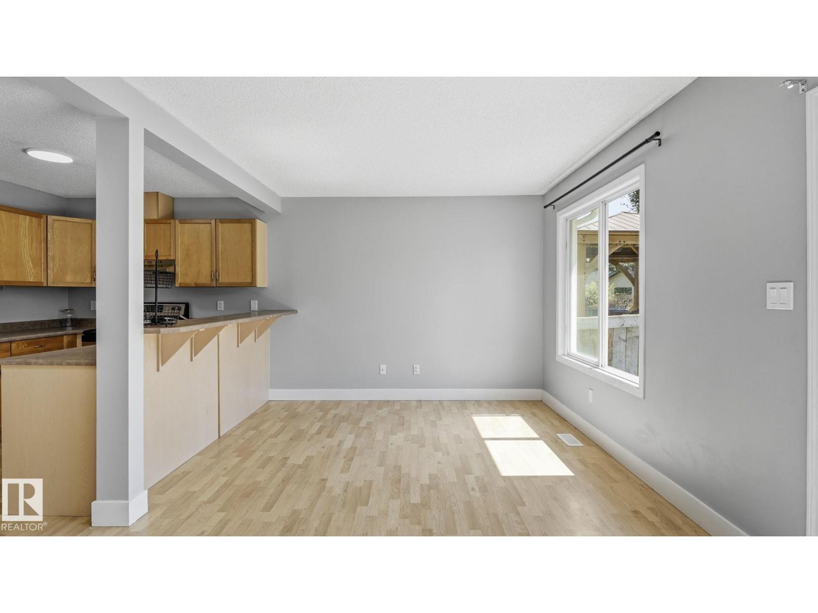 5507 163 AV NW - 14