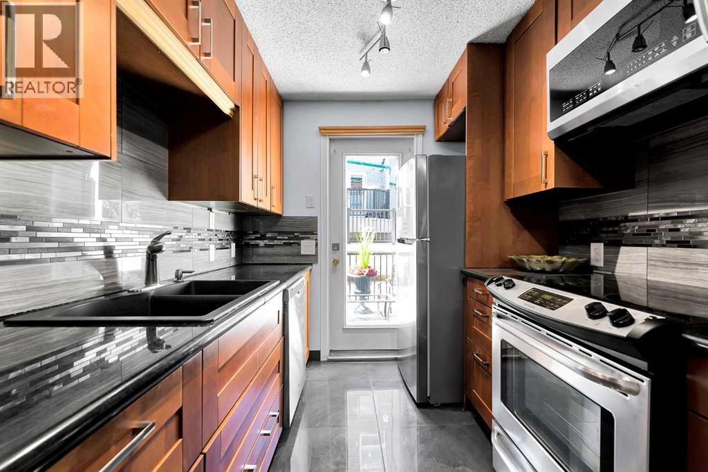 #4 1515 23 Avenue SW - 15