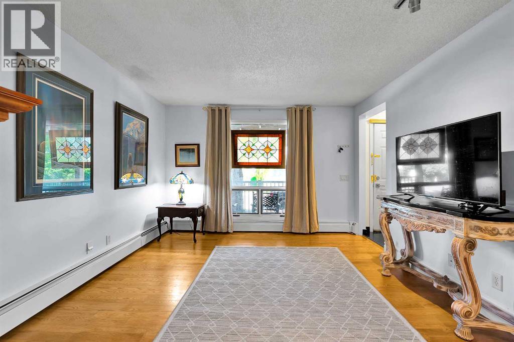 #4 1515 23 Avenue SW - 8