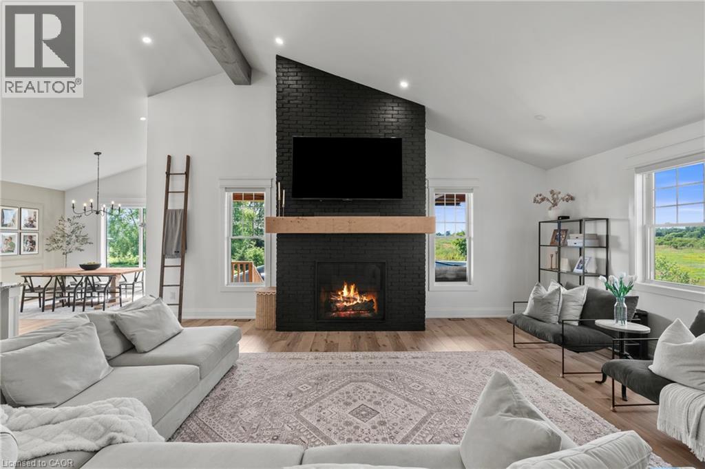 1519 MERRITTVILLE Highway - Image 14