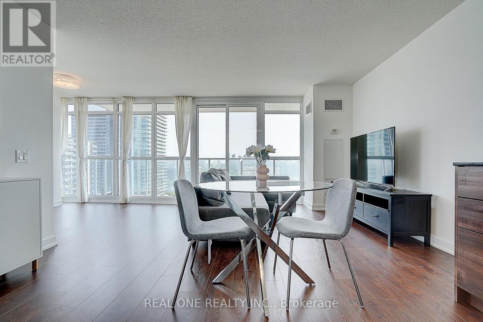 #1501 121 MCMAHON DRIVE - 10