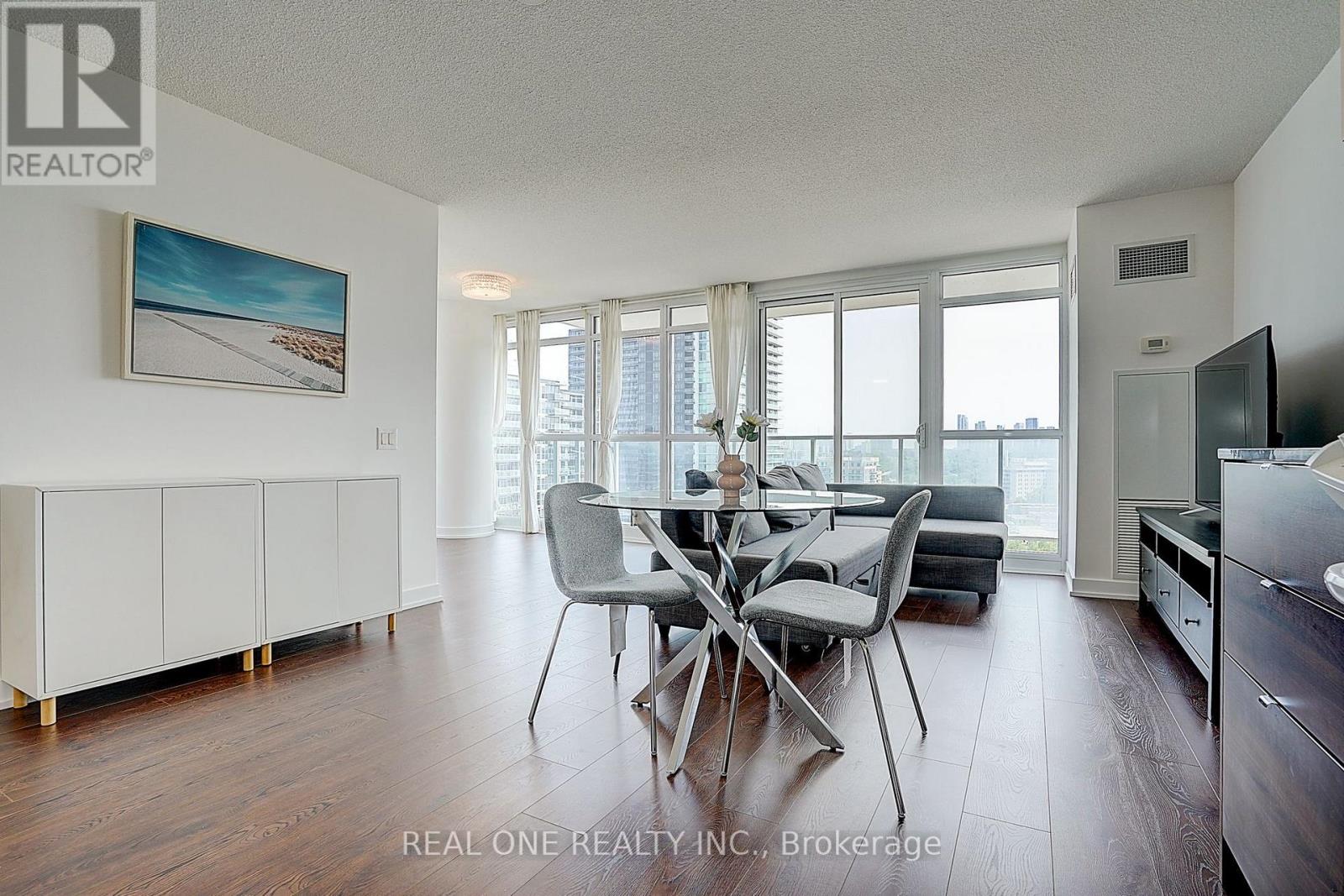 #1501 121 MCMAHON DRIVE - 12