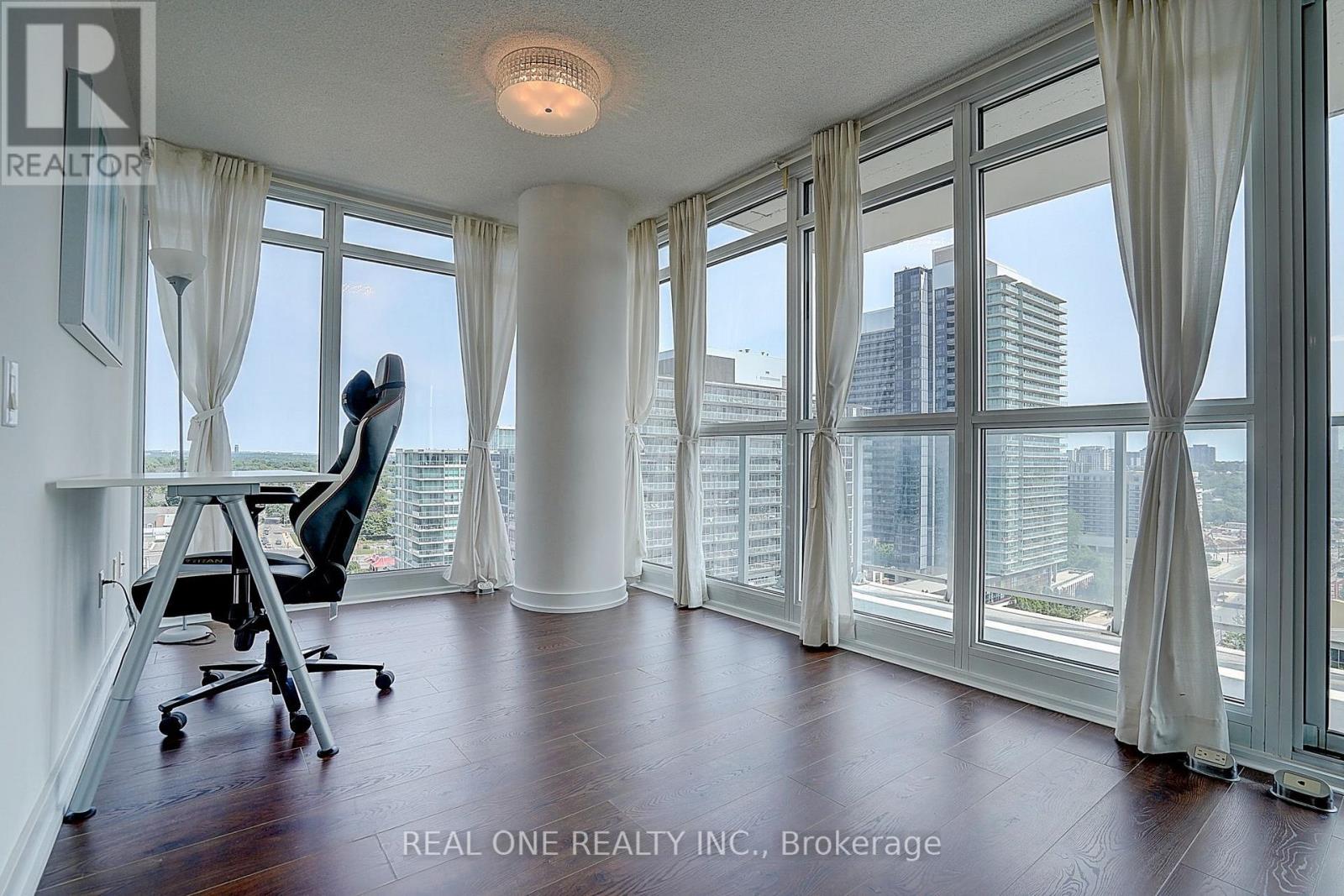 #1501 121 MCMAHON DRIVE - 19