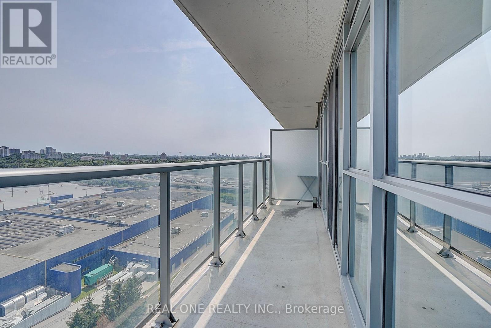 #1501 121 MCMAHON DRIVE - 31