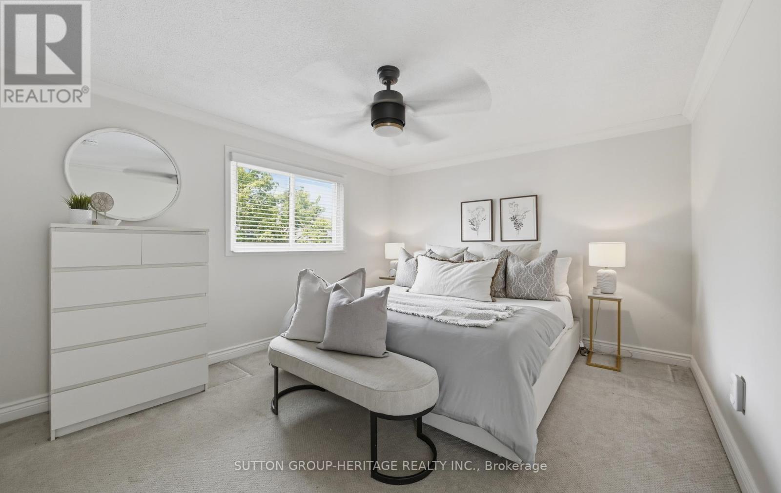 1916 MALDEN CRESCENT - 17