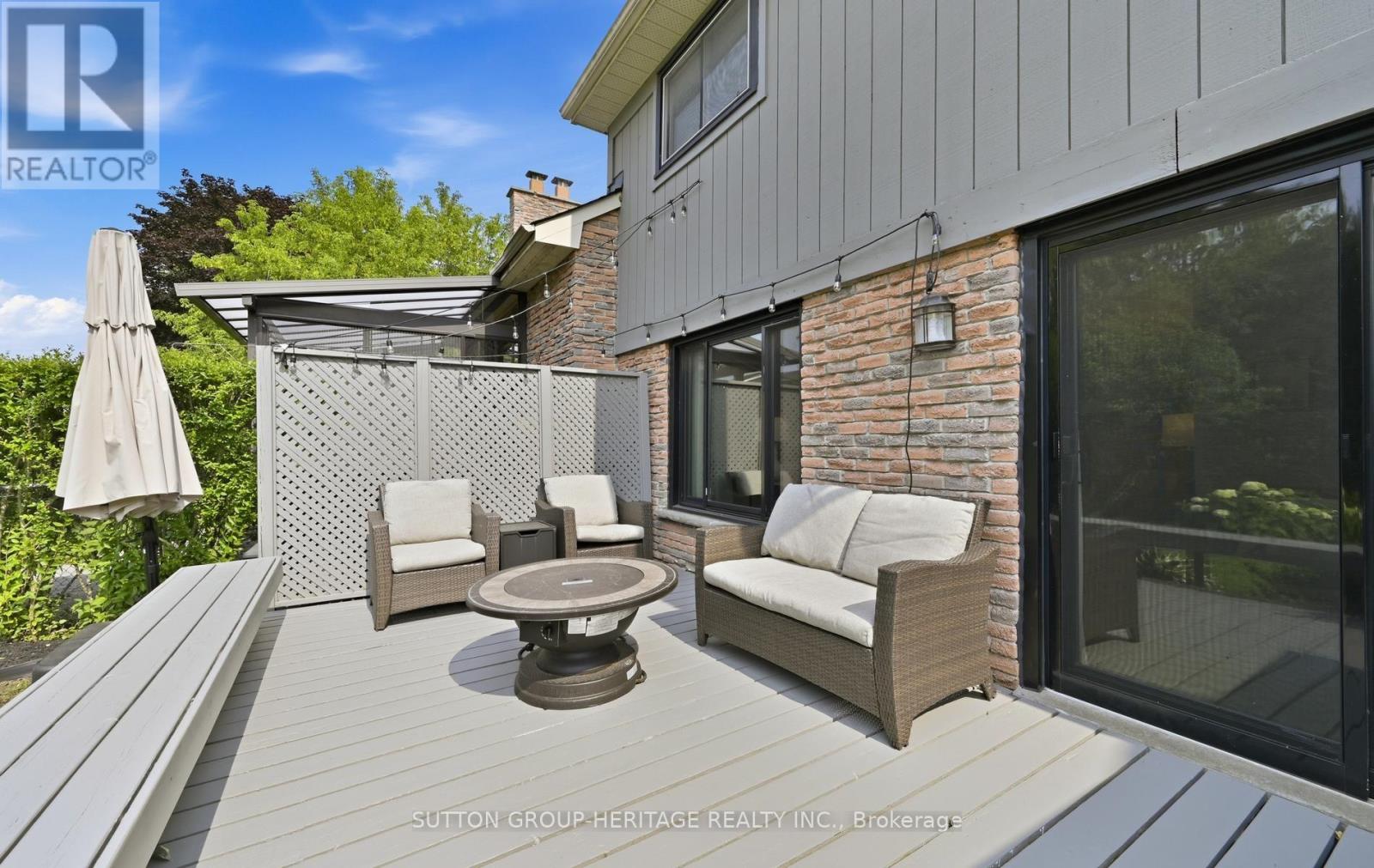 1916 MALDEN CRESCENT - 32