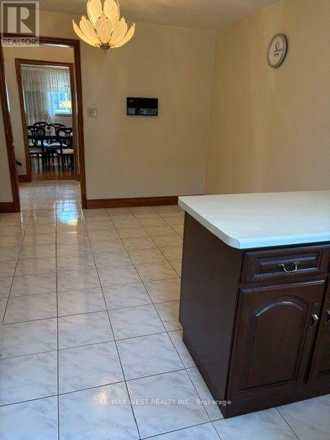 98 JEANNE DRIVE - Image 13