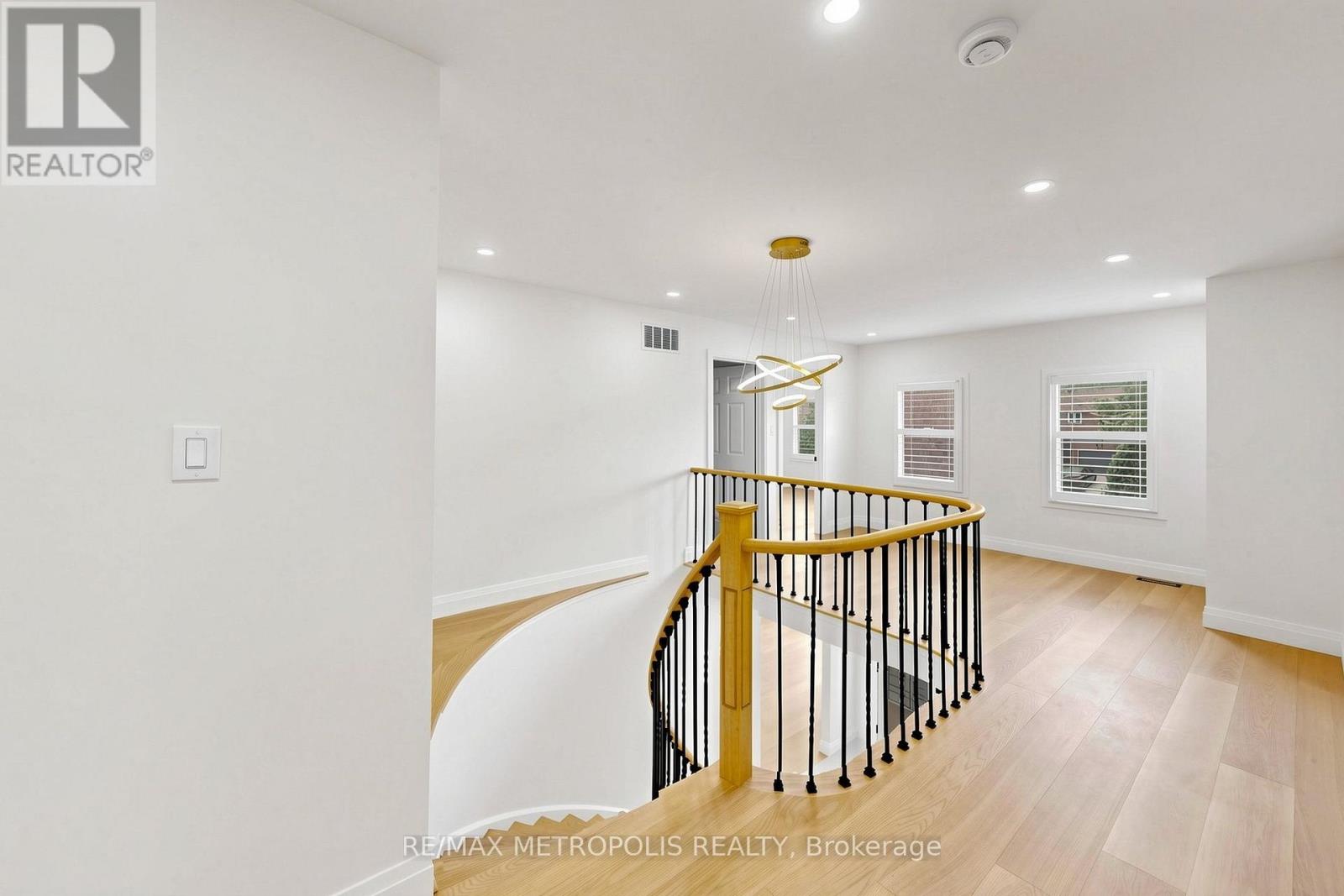 368 RIVER OAKS BOULEVARD W - 11