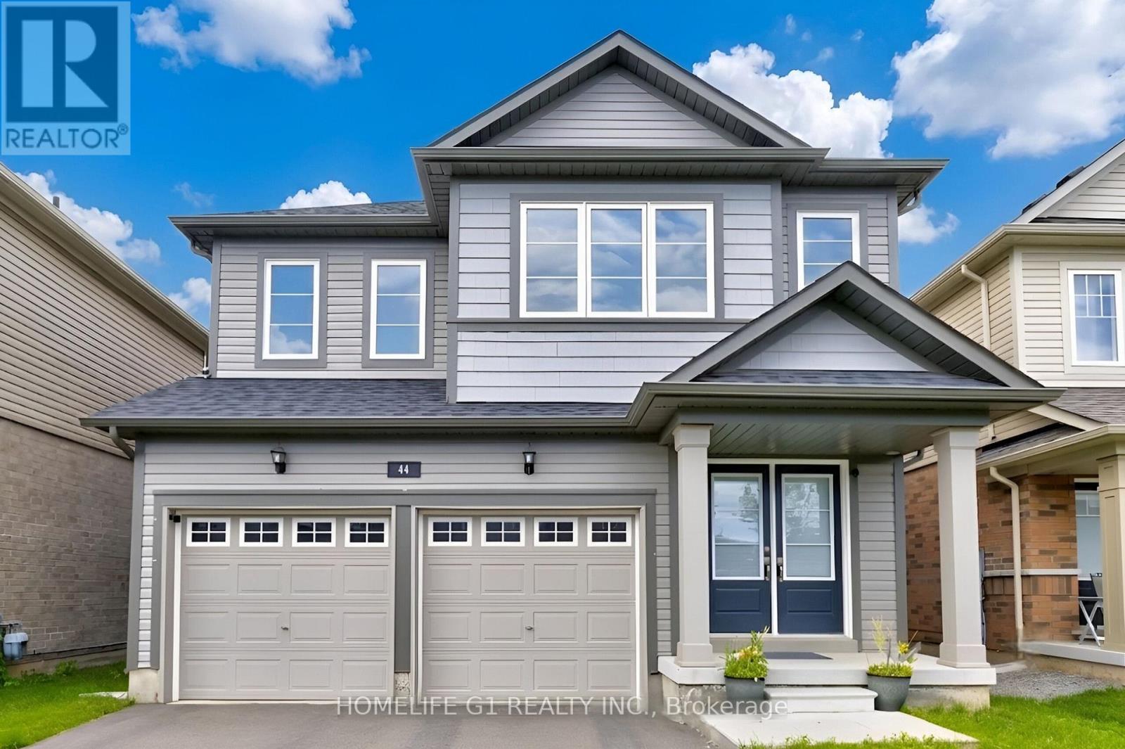 44 COTTONWOOD CRESCENT - 1