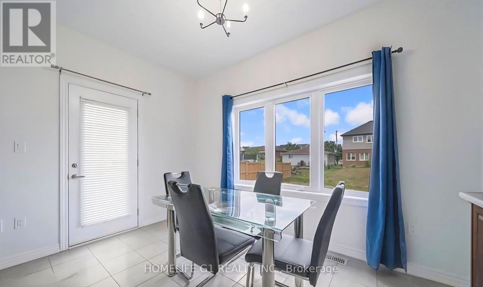 44 COTTONWOOD CRESCENT - 15