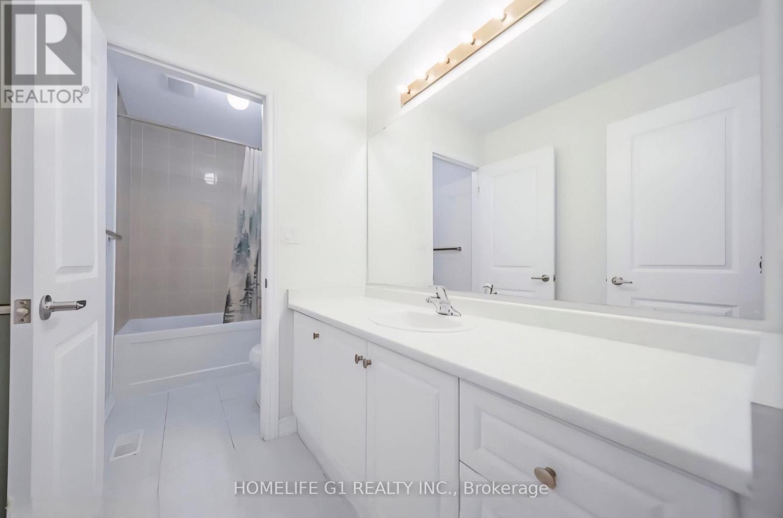 44 COTTONWOOD CRESCENT - 21
