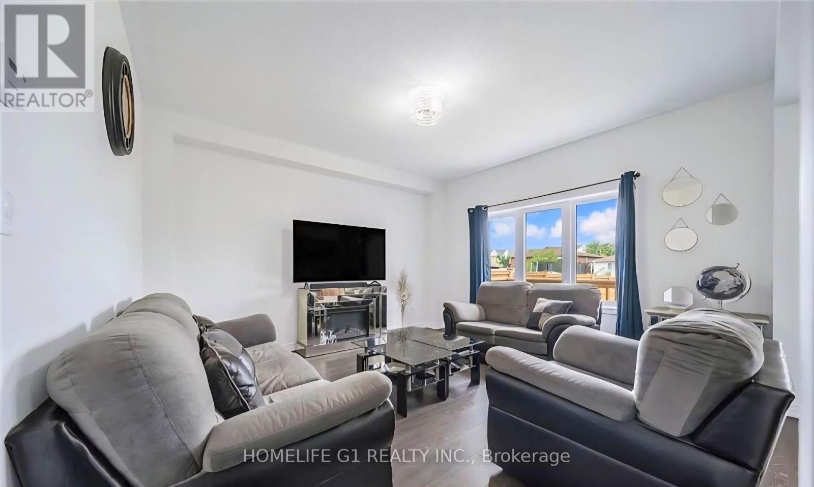 44 COTTONWOOD CRESCENT - 9