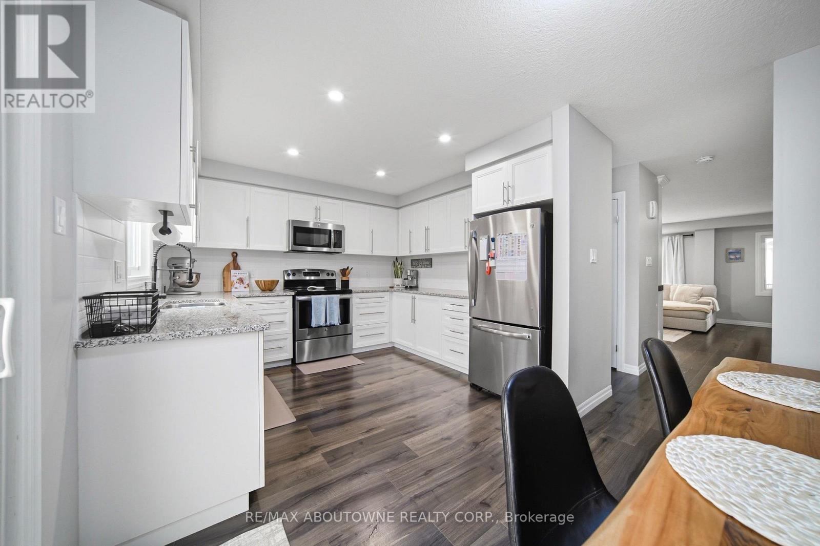 #38 750 LAWRENCE STREET - 14