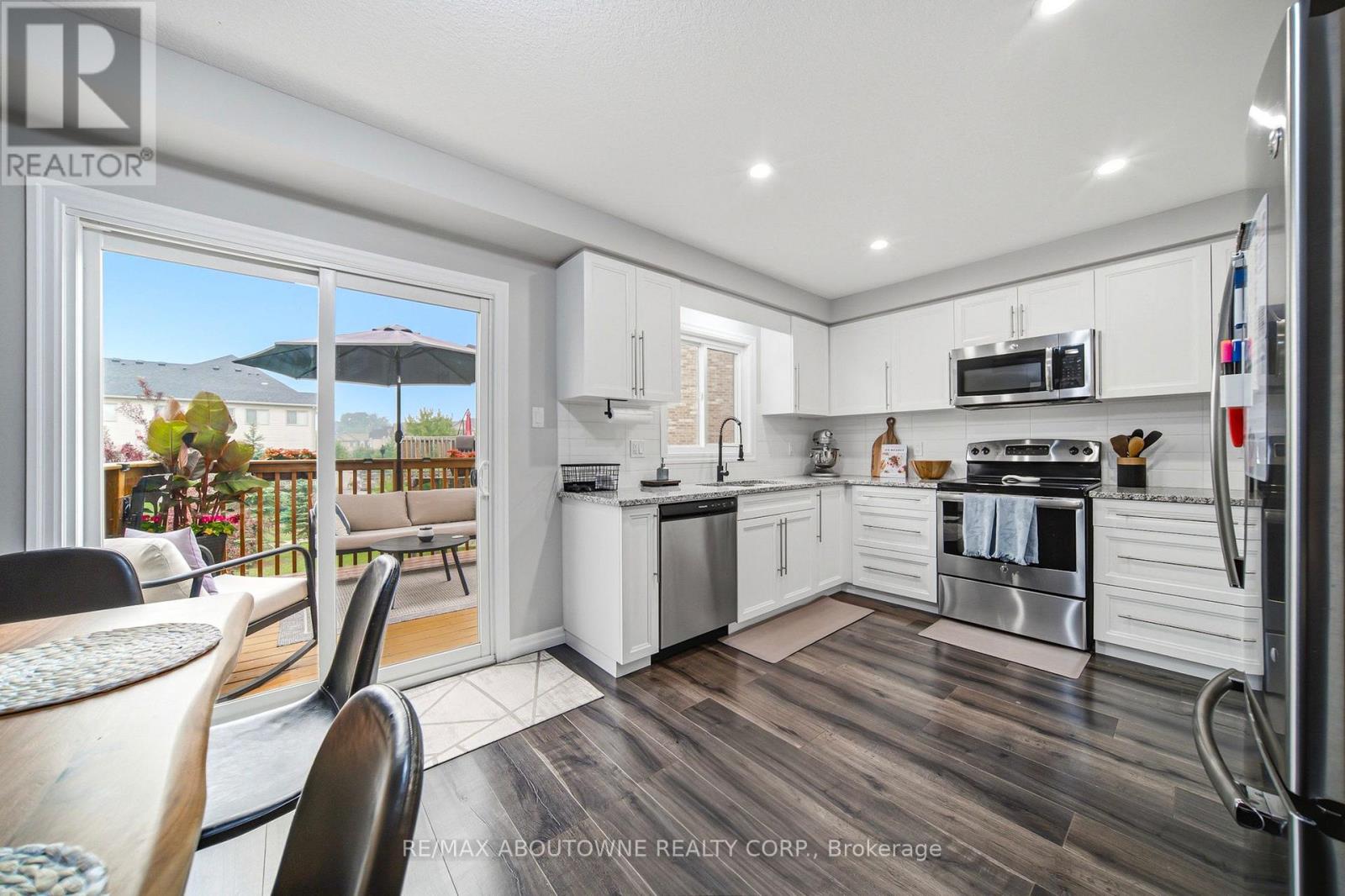 #38 750 LAWRENCE STREET - 18