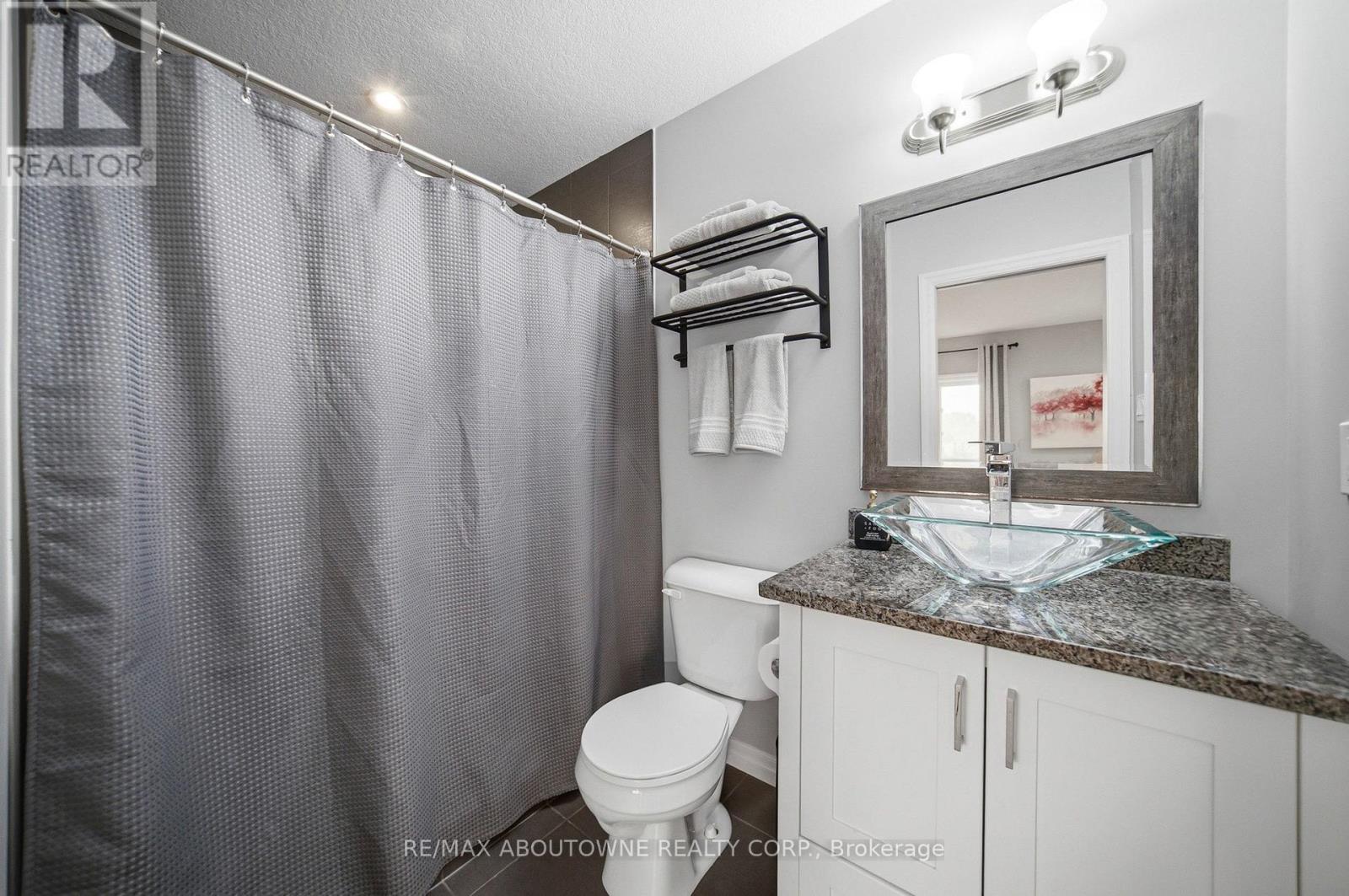 #38 750 LAWRENCE STREET - 32