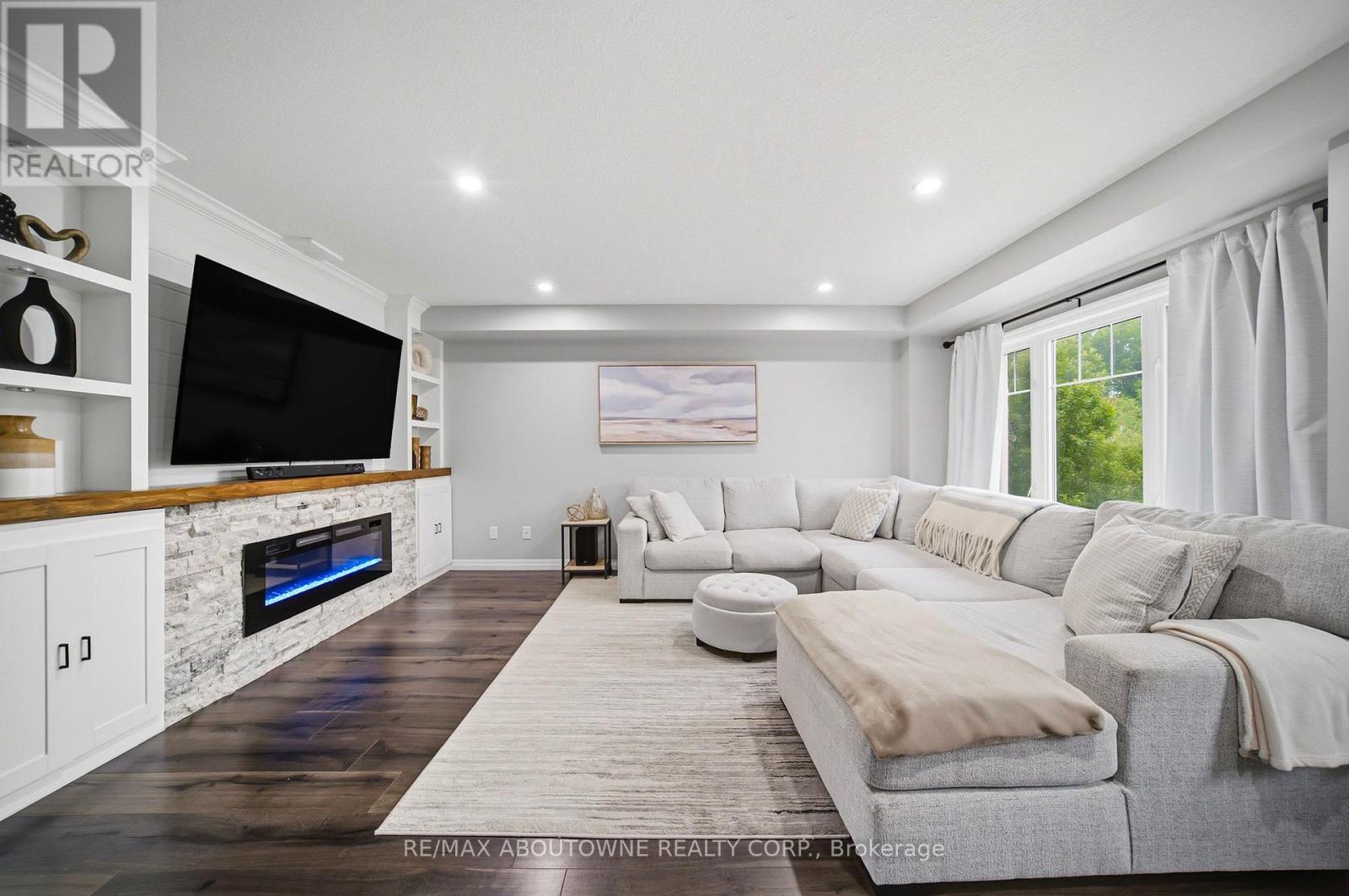 #38 750 LAWRENCE STREET - 8