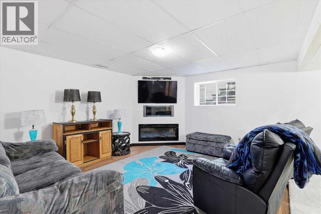 5502 39 Street - 24