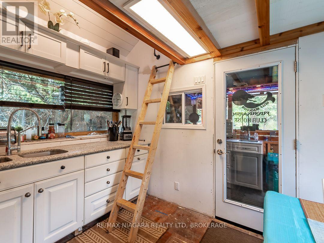 11679 BELLEVIEW BEACH ROAD - 43