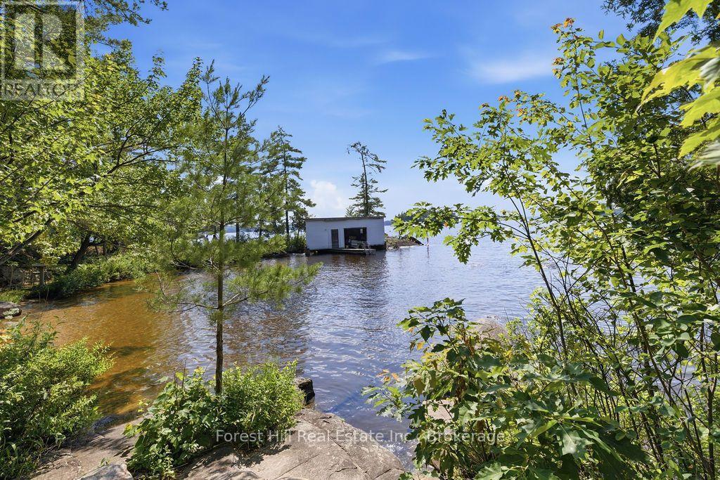 1211 WALDMERE ROAD - 21
