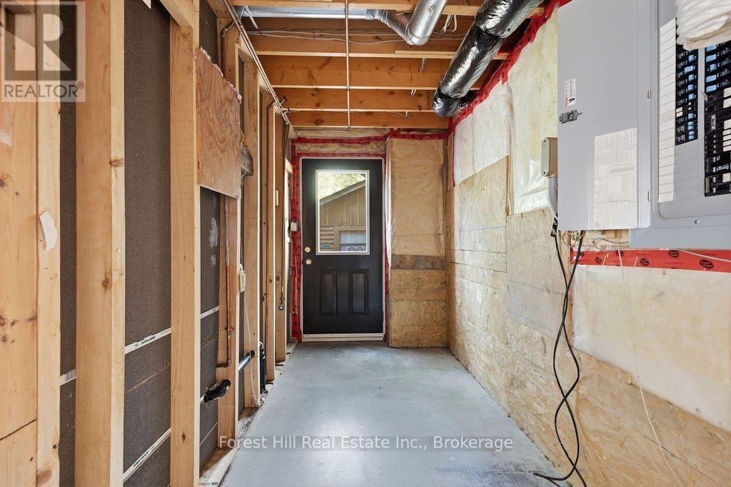 1211 WALDMERE ROAD - 36
