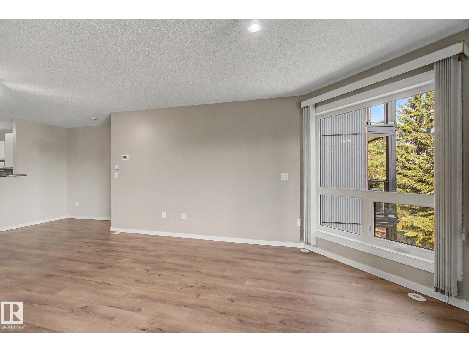 #302 Condo 7951 96 ST NW NW - 10