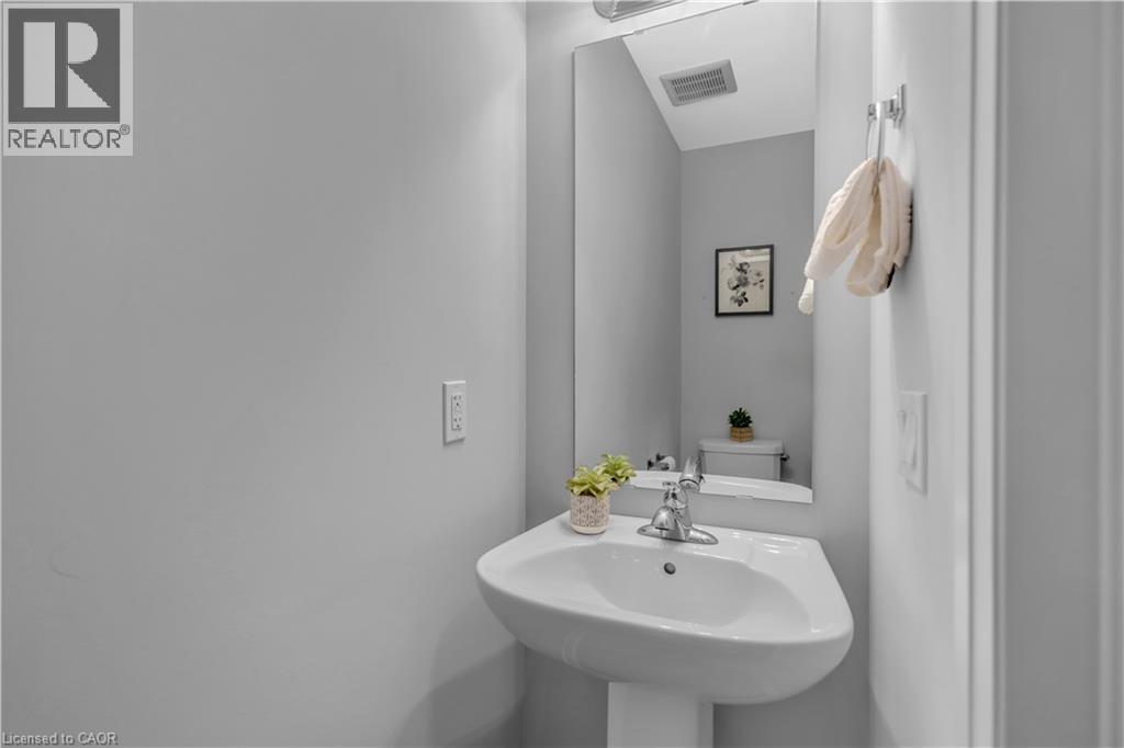 49 LAGUNA VILLAGE Crescent - 19