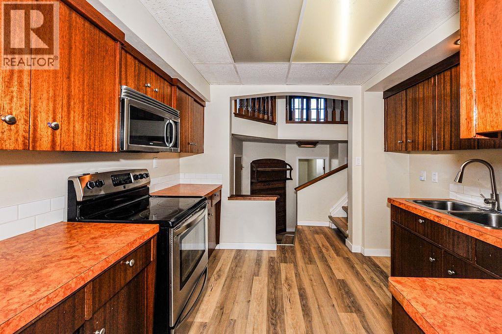 5226 42 Street - 4