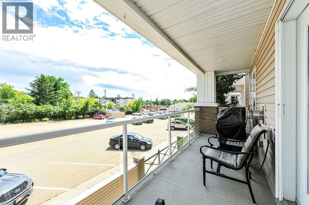 #208 5419 49 Avenue - 12