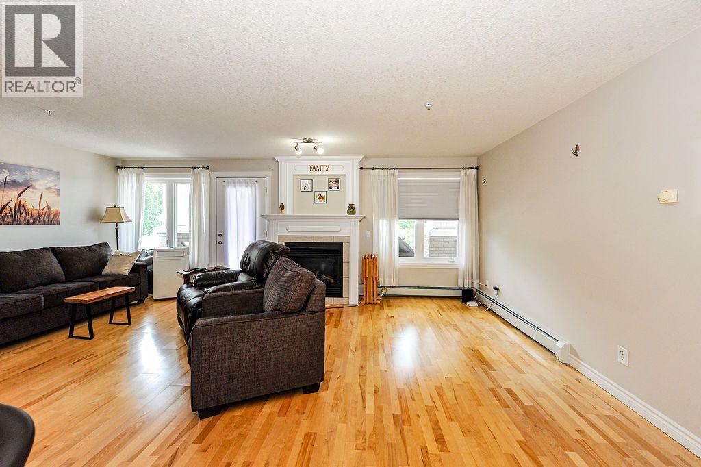 #208 5419 49 Avenue - 11