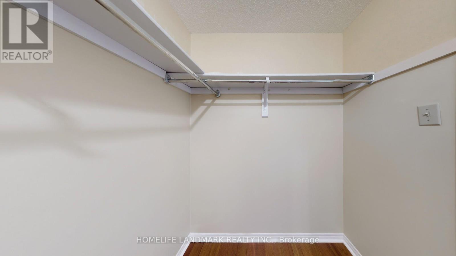 522 CAM FELLA BOULEVARD - 20