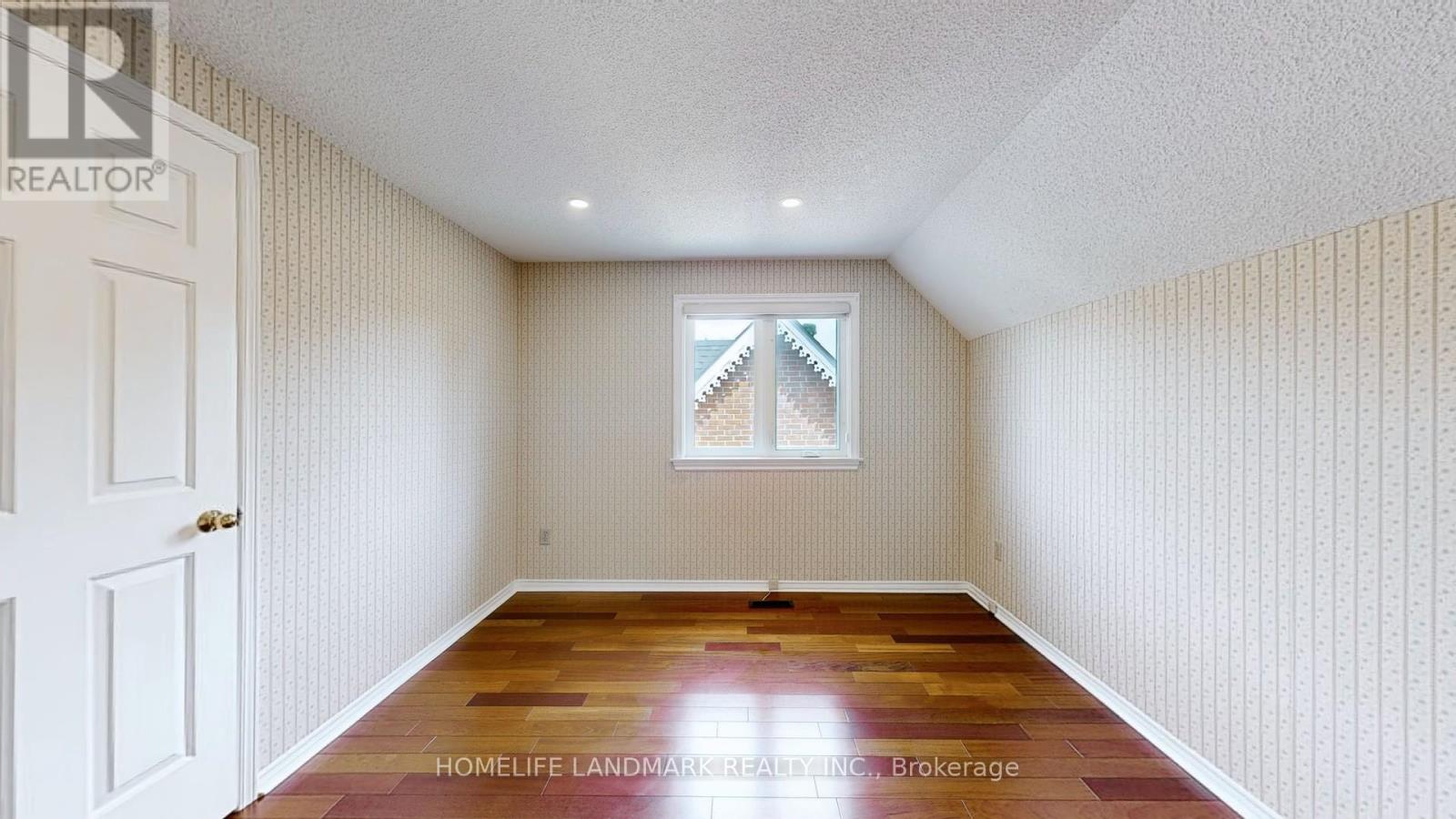 522 CAM FELLA BOULEVARD - 22