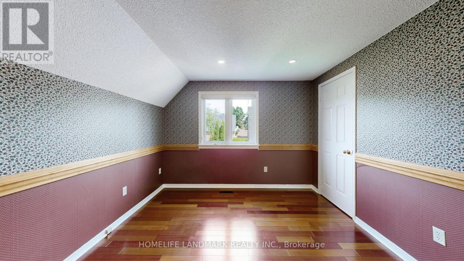 522 CAM FELLA BOULEVARD - 25