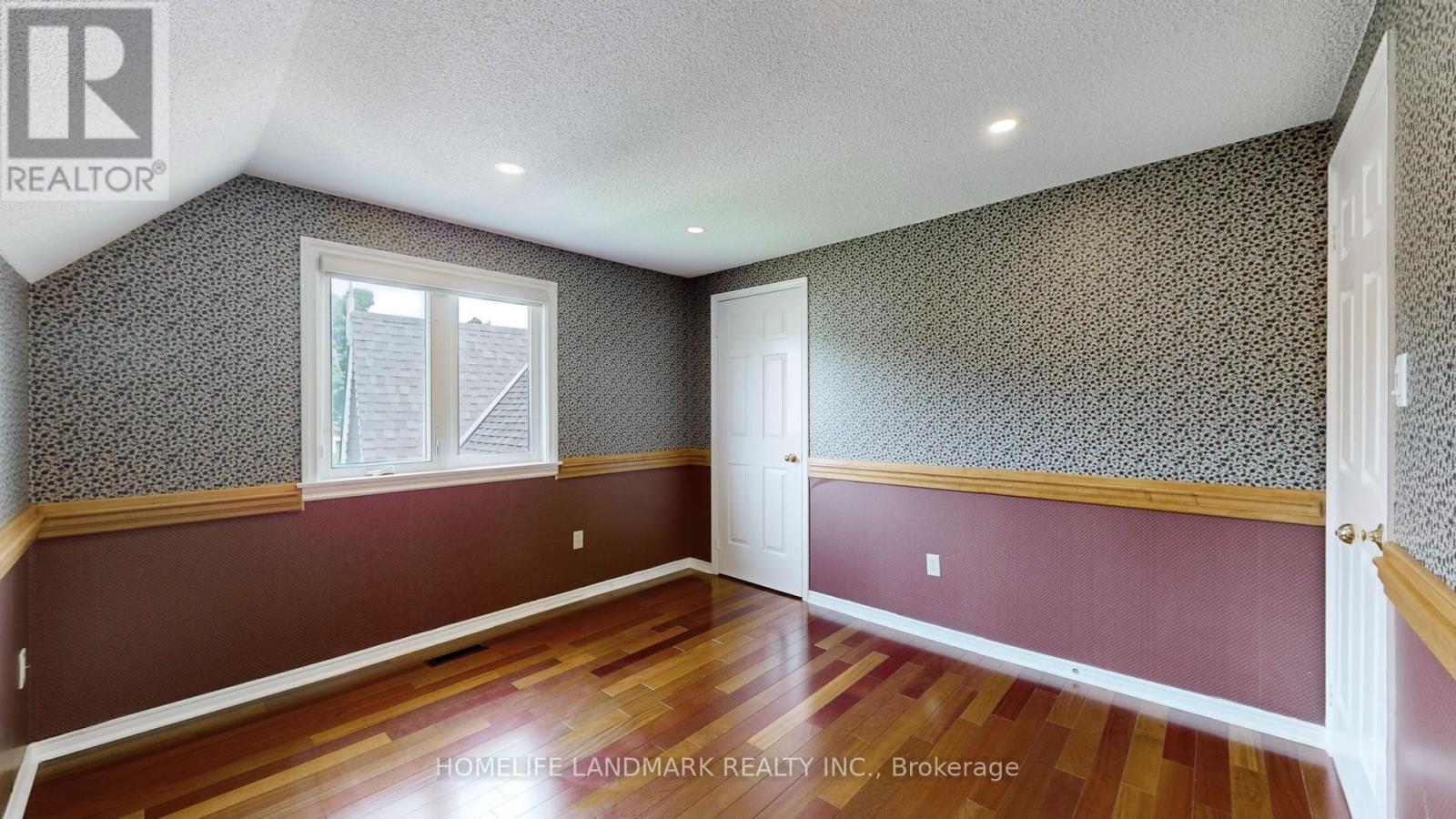 522 CAM FELLA BOULEVARD - 26