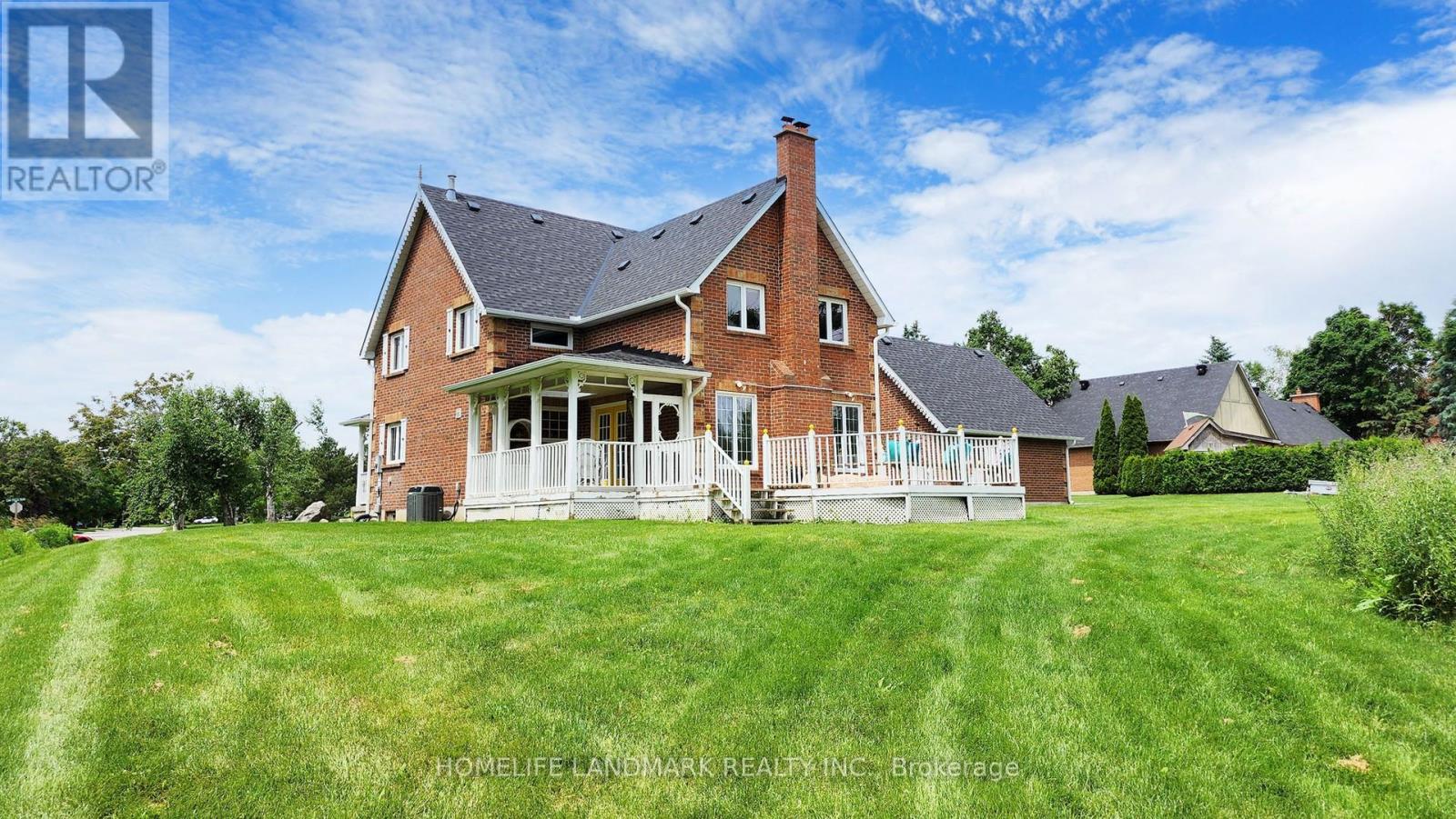 522 CAM FELLA BOULEVARD - 37
