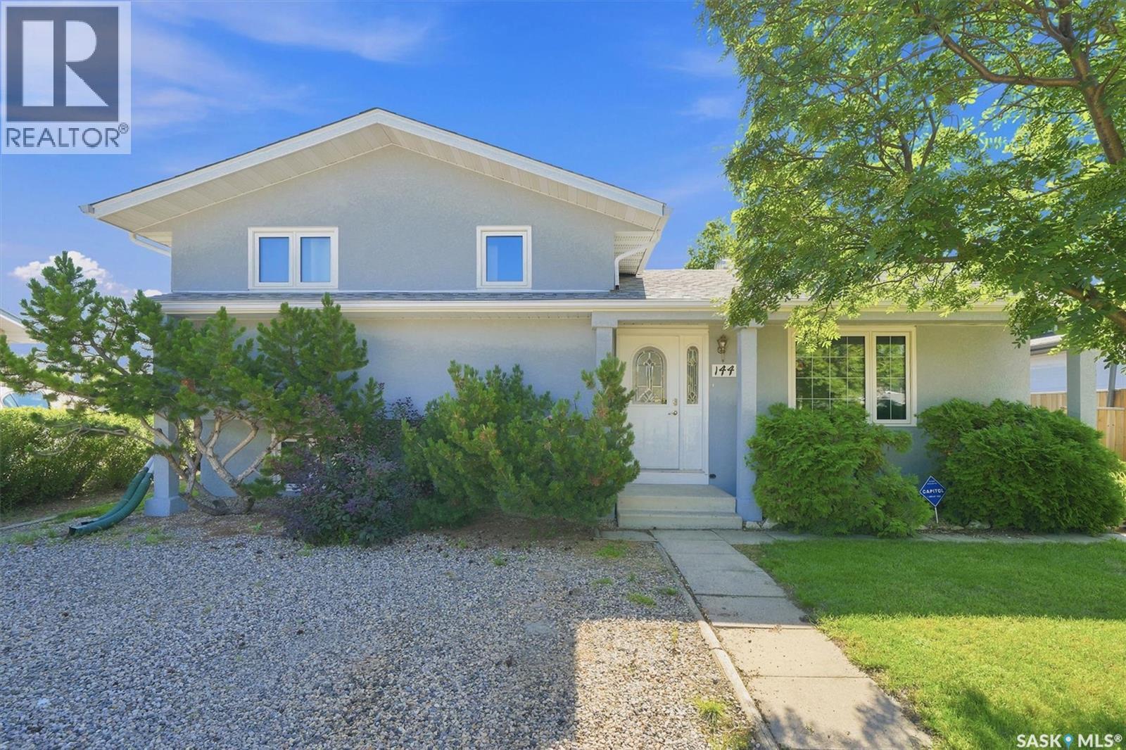 144 Sylvite CRESCENT - 1