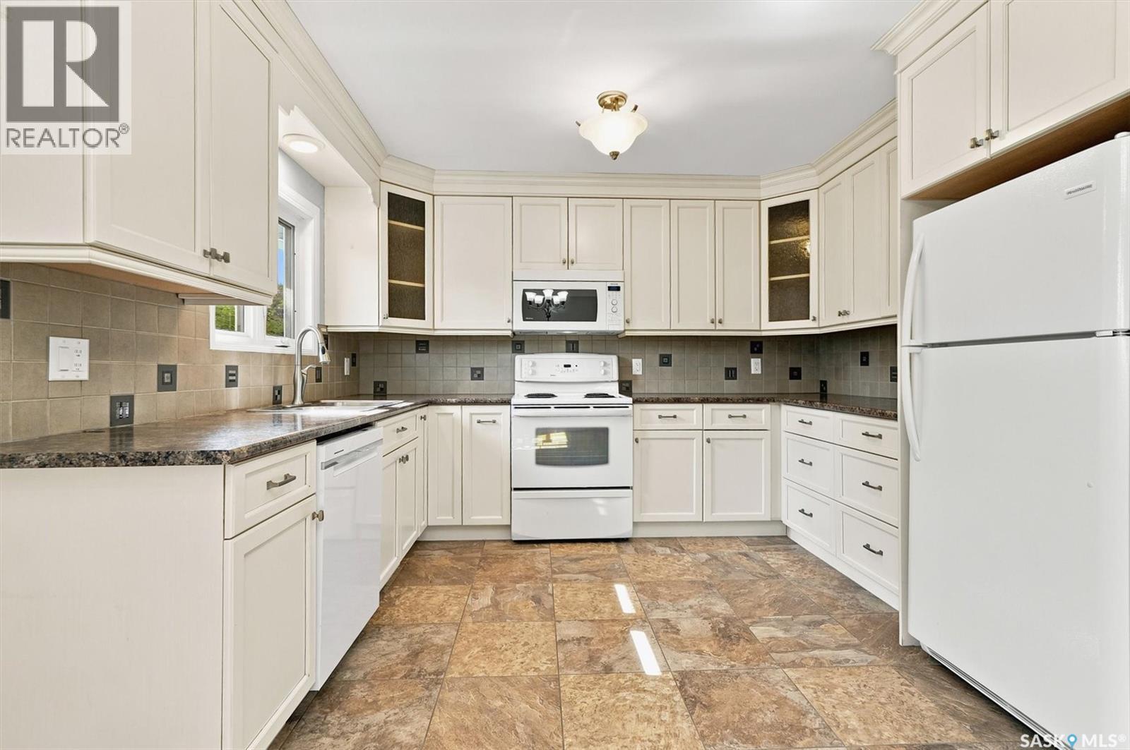 144 Sylvite CRESCENT - 12