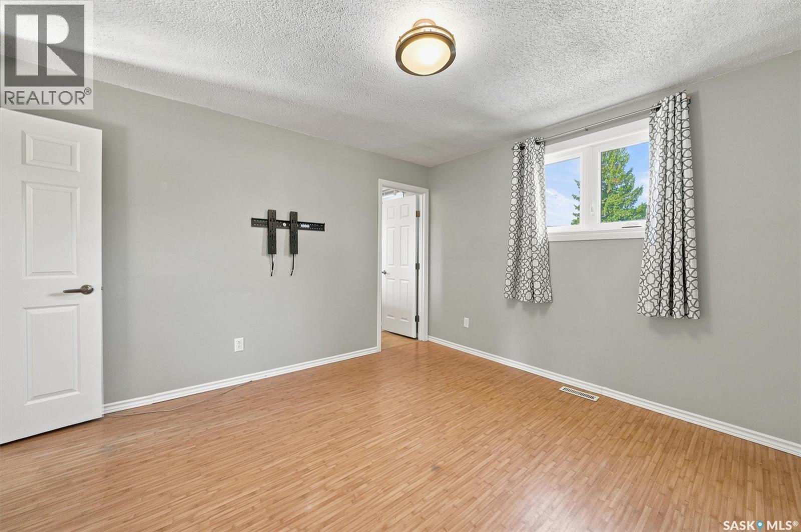 144 Sylvite CRESCENT - 22