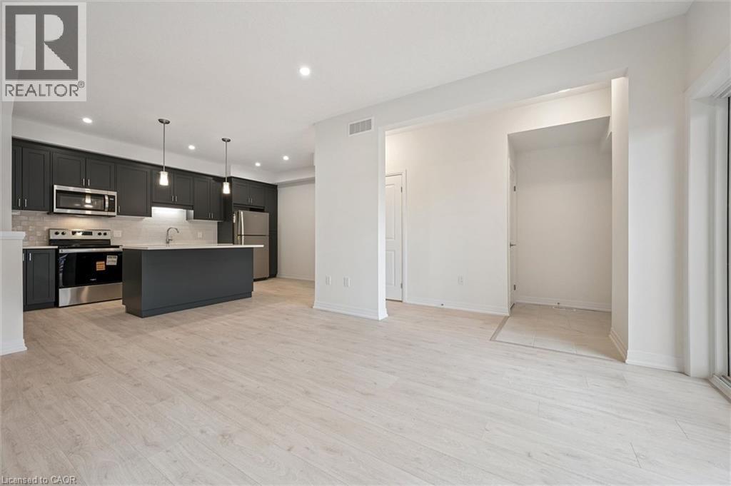 #C052 525 ERINBROOK Drive - 13