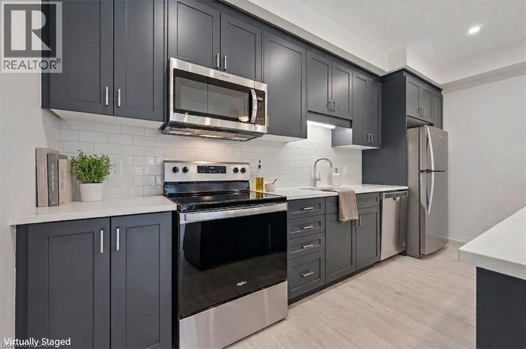 #C052 525 ERINBROOK Drive - 18