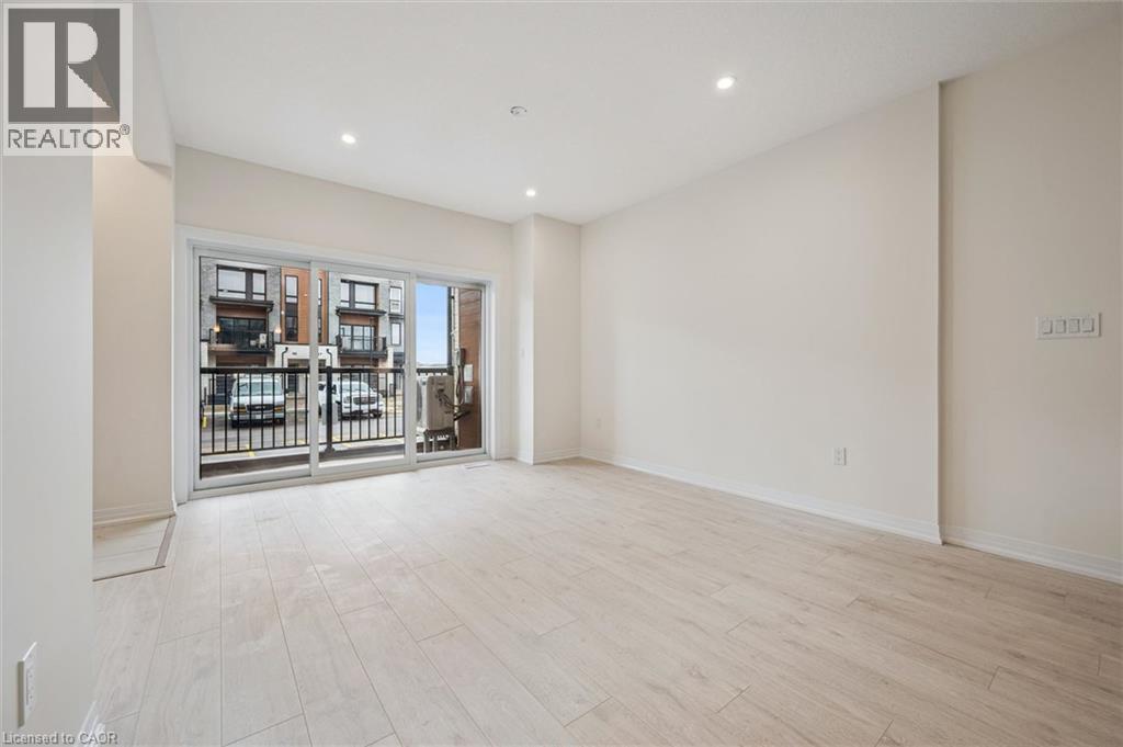 #C052 525 ERINBROOK Drive - 10