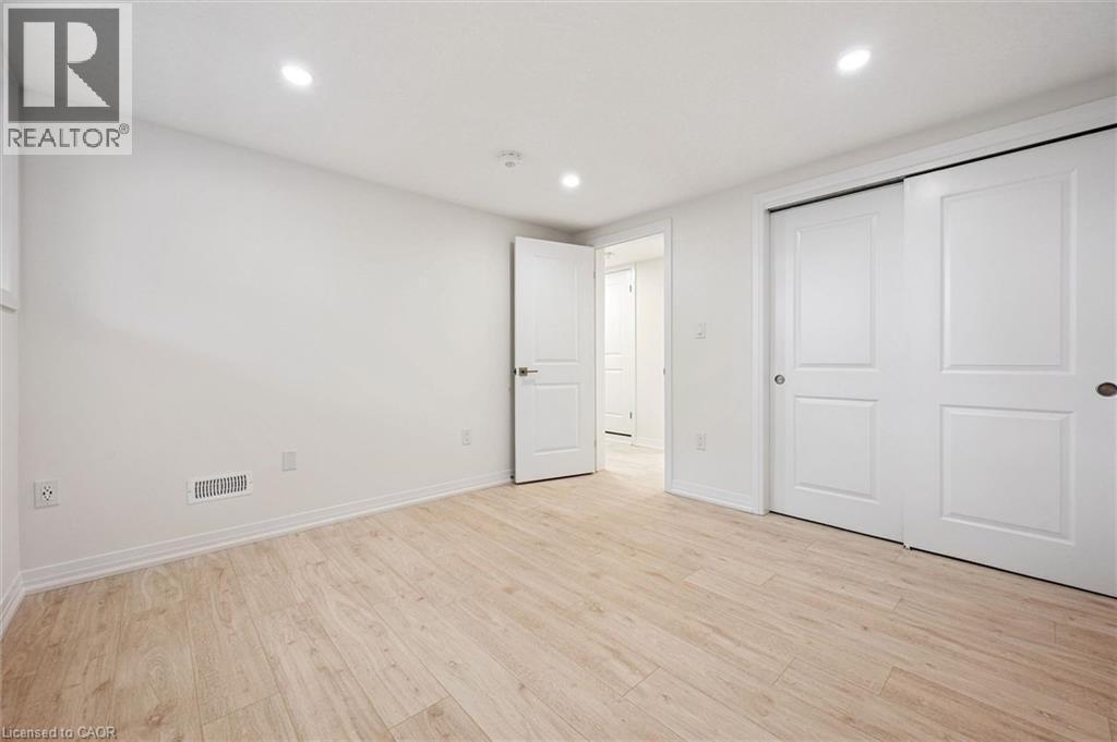 #C052 525 ERINBROOK Drive - 29