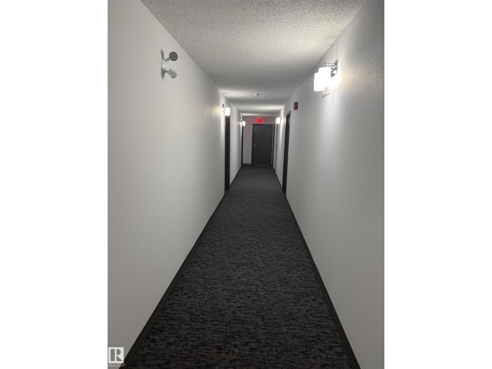 #304 9854 88 AV NW - 18