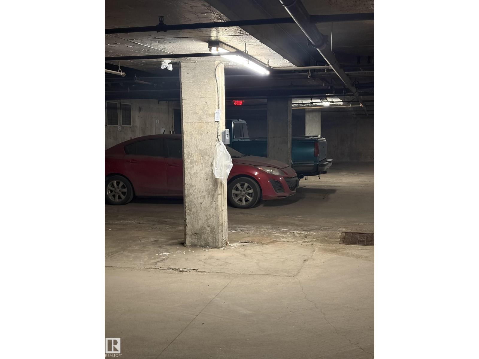 #304 9854 88 AV NW - 22