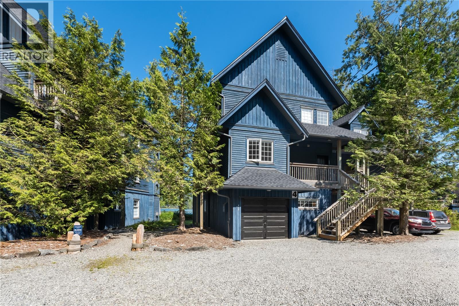 #401 1971 Harbour Dr - 1