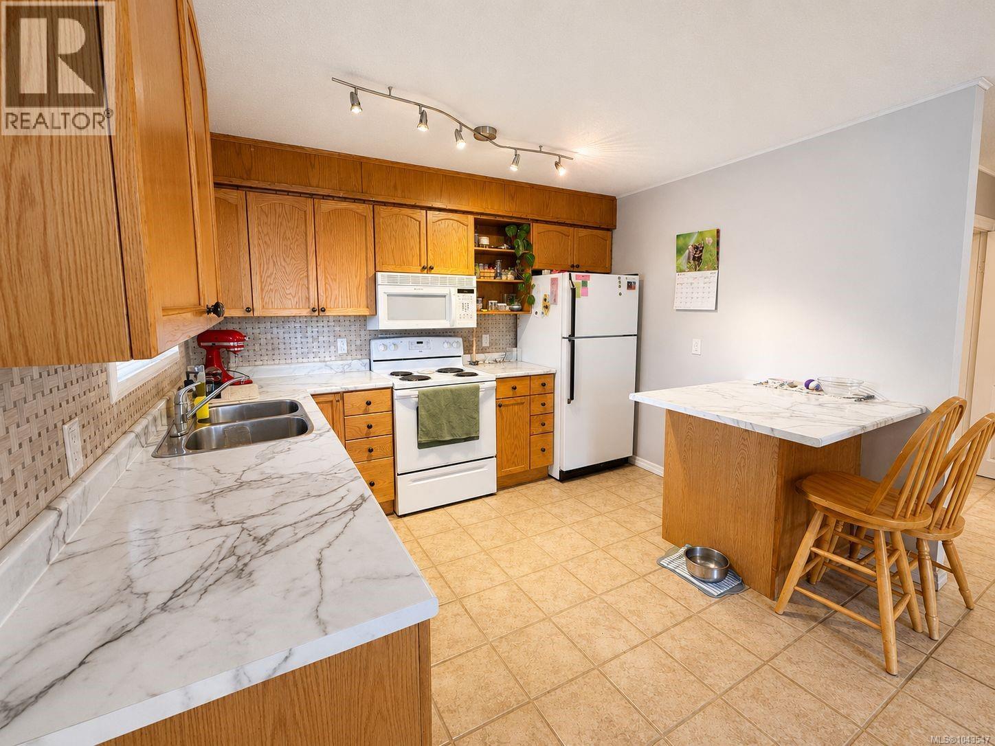 6010 River Rd - 4