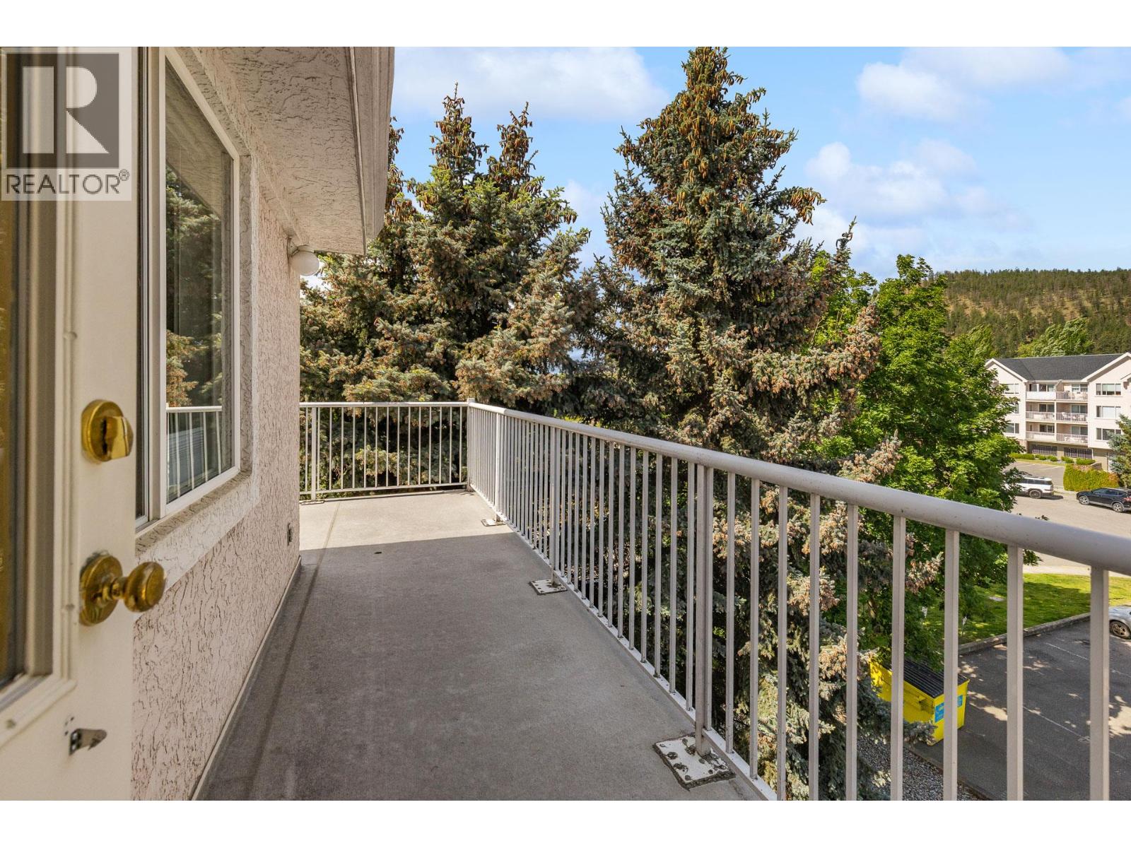 #301 400 Sutton Crescent - 26