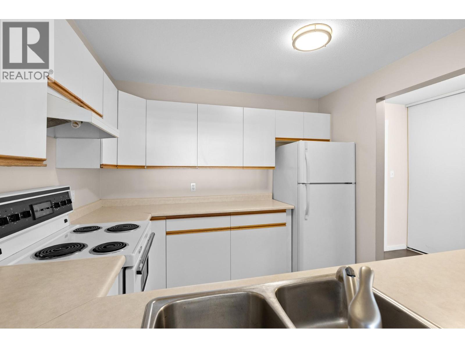 #301 400 Sutton Crescent - 8