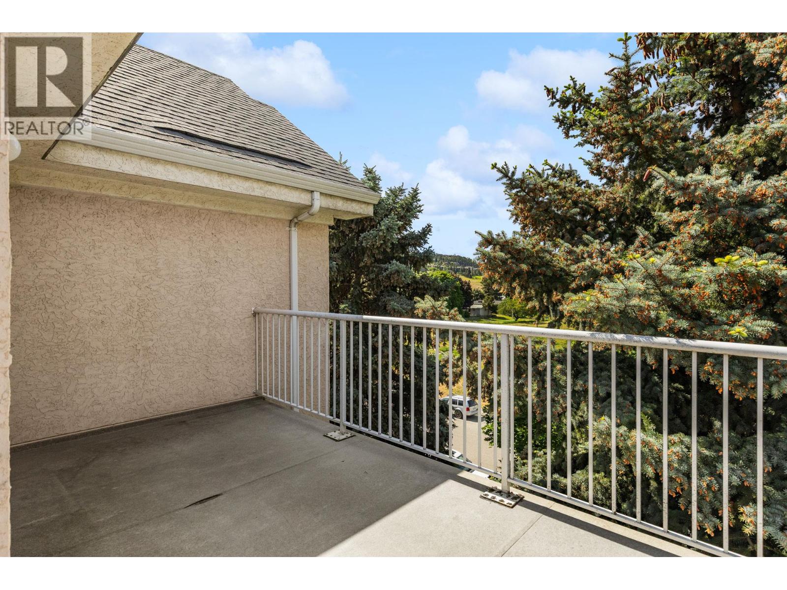 #301 400 Sutton Crescent - 28